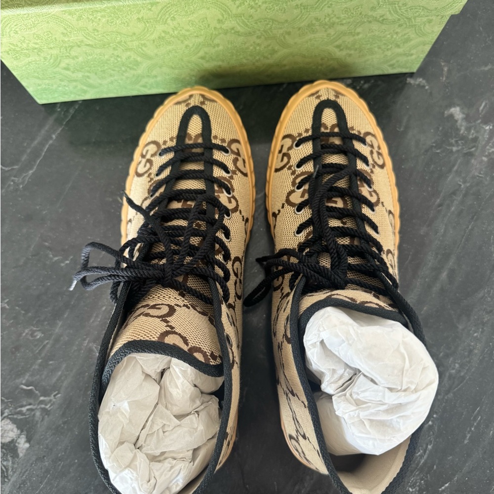 NEW Gucci Tan and Black Logo High-Tops - Picture 3 of 8